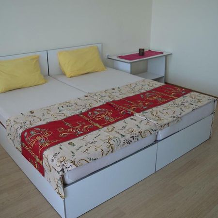 Happy Vacation 2 Apartment Varna Exterior photo