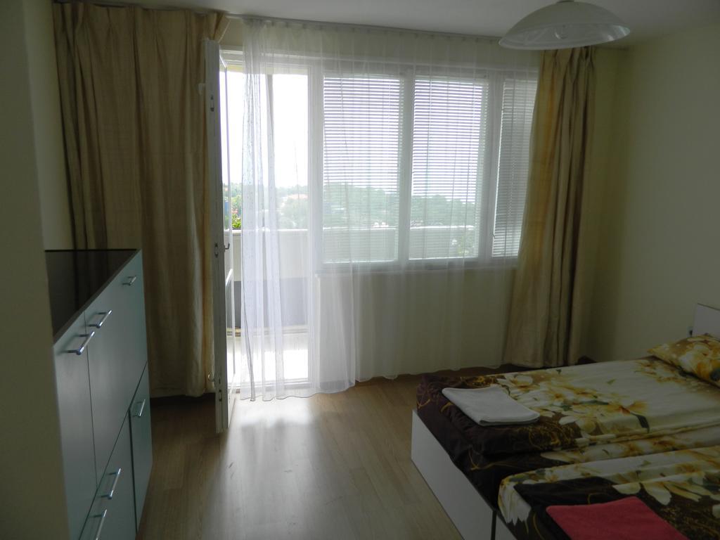 Happy Vacation 2 Apartment Varna Exterior photo