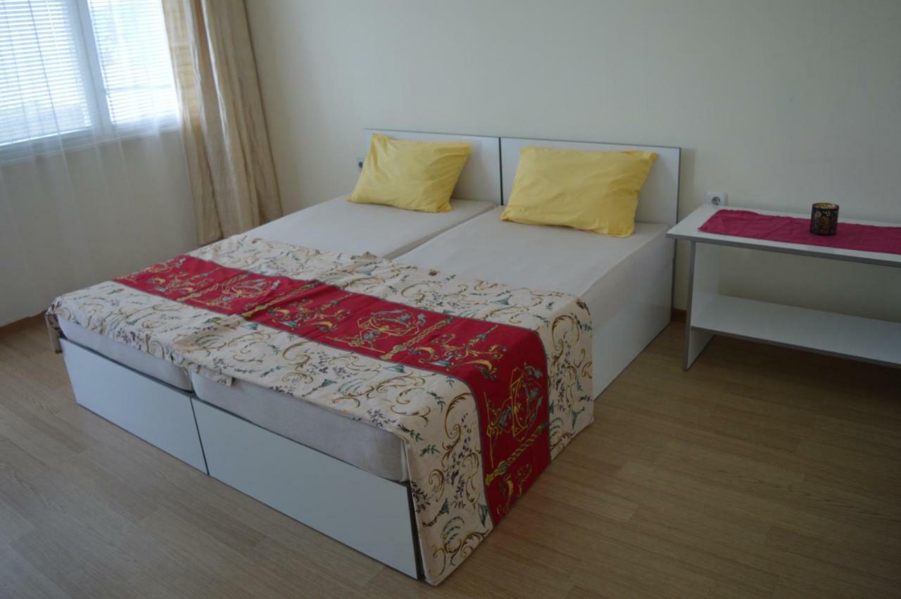 Happy Vacation 2 Apartment Varna Exterior photo